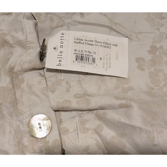 Bella‎ Notte Lillian accent throw pillow ruffled flange Winter White New - Picture 2 of 8
